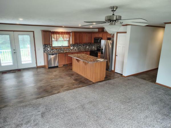 2021 Skyline 32 FX 2218 P  Home