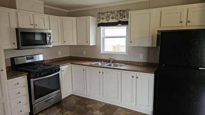 Mobile Home at 2220 Dunkelburg Rd Lot#706 Fort Wayne, IN 46819