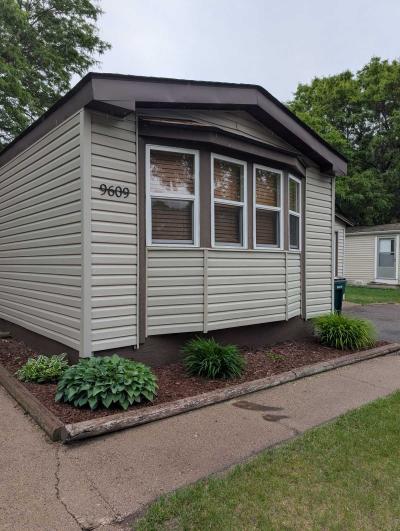 Mobile Home at 9609 Pierce St NE Blaine, MN 55434