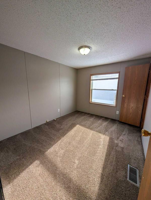 2001 Friendship Mobile Home