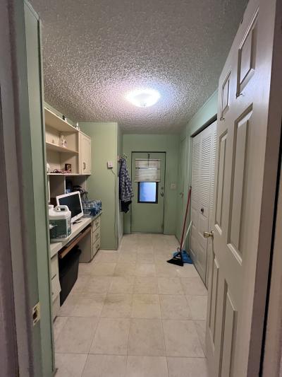 Photo 5 of 15 of home located at 424 Bark Circle Deland, FL 32724