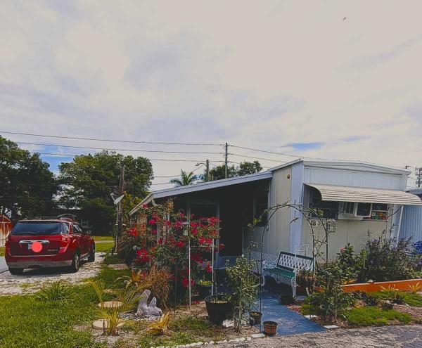 Photo 1 of 2 of home located at 5151 4th Street North Saint Petersburg, FL 33703