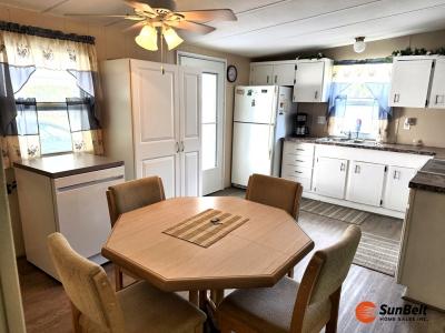Photo 5 of 24 of home located at 601 Dogwood Circle Wildwood, FL 34785