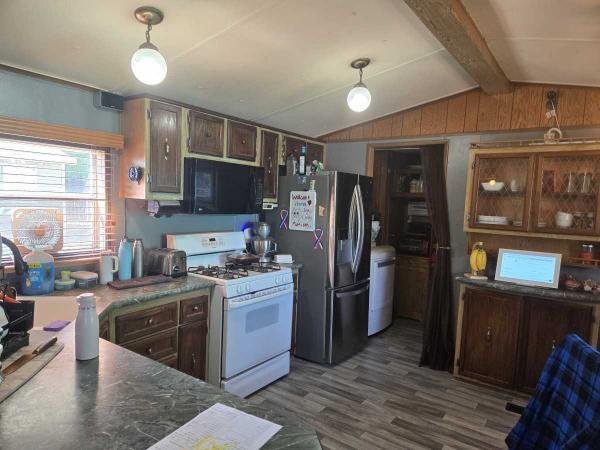 1985 Friendship MH Mobile Home