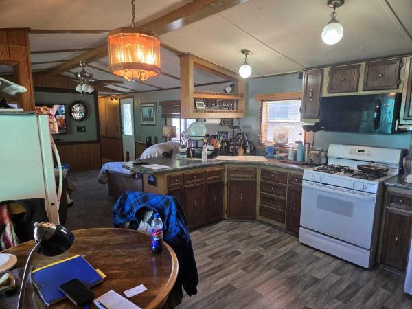 1985 Friendship MH Mobile Home