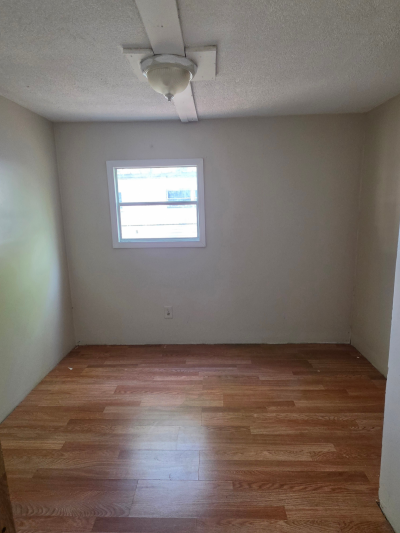 Photo 3 of 6 of home located at 2668 Chateau Drive #117 Norton Shores, MI 49441