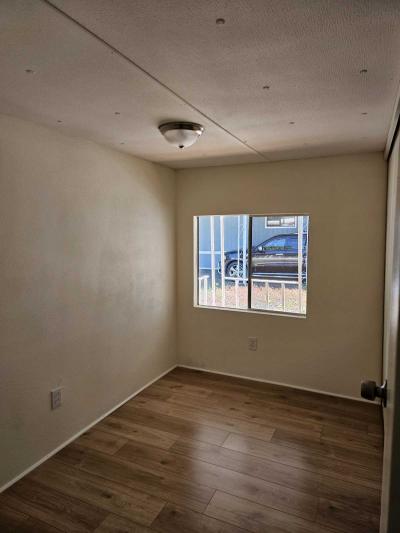 Photo 4 of 8 of home located at 21100 NE Sandy Blvd. #32 Fairview, OR 97024