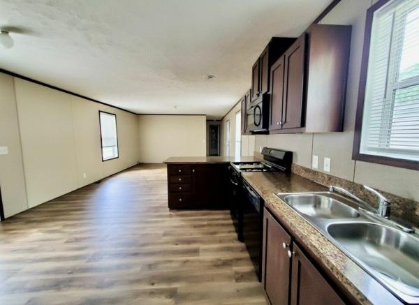 Photo 1 of 2 of home located at 13318 S. Dixie Hwy. # 19 Holly, MI 48442