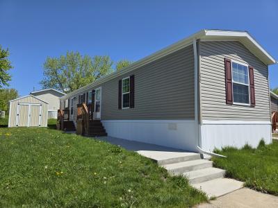 Mobile Home at 220 E Ross Ct Highland, MI 48357