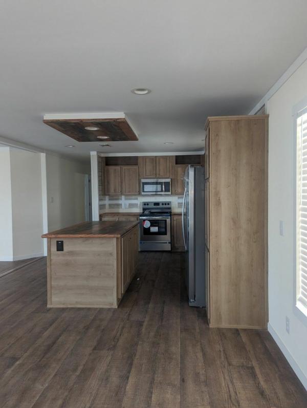 2022 American Homestar Corp Oak Creek Mobile Home