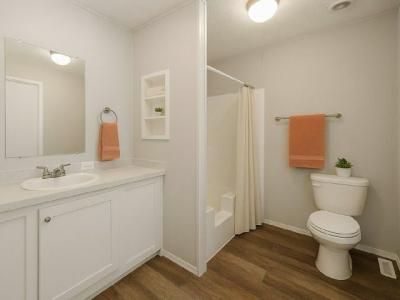 Photo 5 of 6 of home located at 7214 Greenbrier Village Road Lakeland, FL 33810