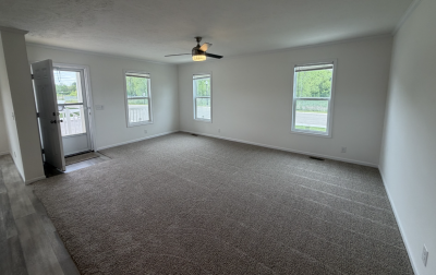 Photo 4 of 15 of home located at 24269 Arrowhead Rd Chelsea, MI 48118
