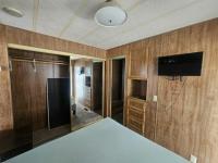 1986 Castle Unknown Mobile Home