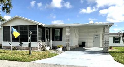 Photo 2 of 14 of home located at 628 Garden View St Davenport, FL 33897