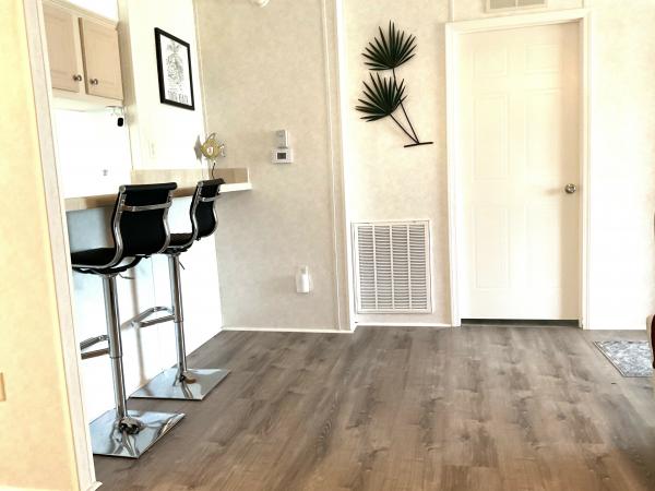 2006 Homes of Merit T14126 Mobile Home