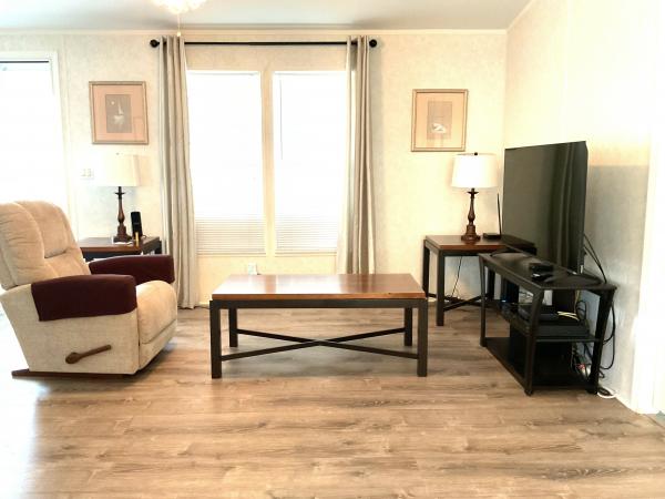 2006 Homes of Merit T14126 Mobile Home