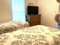 2006 Homes of Merit T14126 Mobile Home