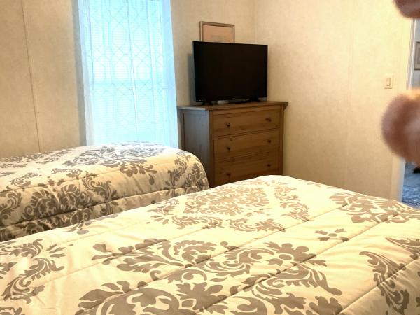 2006 Homes of Merit T14126 Mobile Home