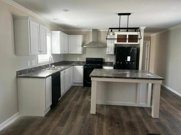 2023 Clayton Homes Inc Community Series Mobile Home