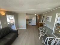 1972 MARK HS Manufactured Home