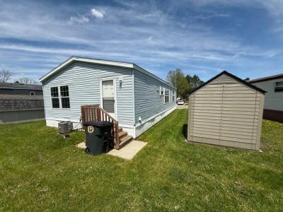 Photo 2 of 22 of home located at 15588 Pine Ridge Drive #92 Linden, MI 48451