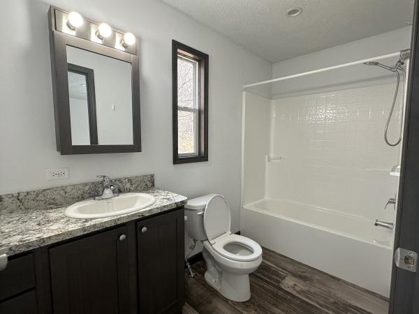 2020 Fairmont 430HH24523A Mobile Home