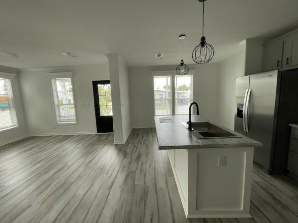 2026 SKYLINE/CHAMPION LE5081A Mobile Home