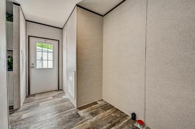 Photo 4 of 14 of home located at 8015 W Xavier St Conroe, TX 77303