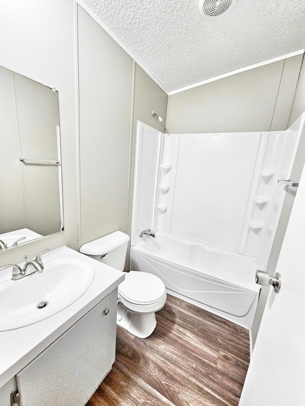 2002 HBOS Oakwood Mobile Home