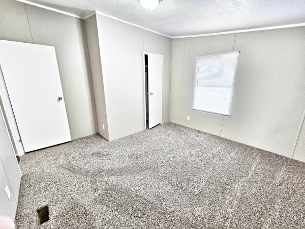 2002 HBOS Oakwood Mobile Home