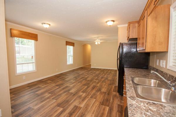 2018 Clayton Homes Inc Yes Mobile Home