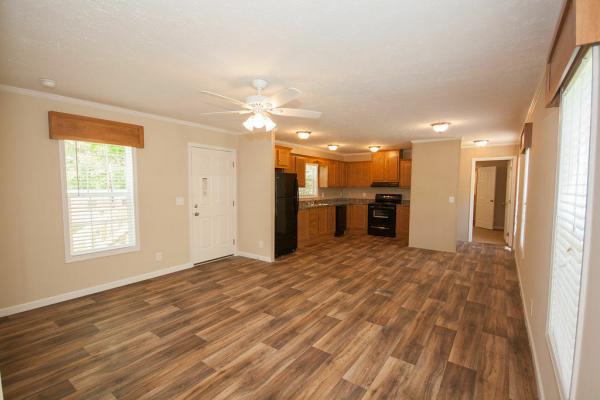 2018 Clayton Homes Inc Yes Mobile Home