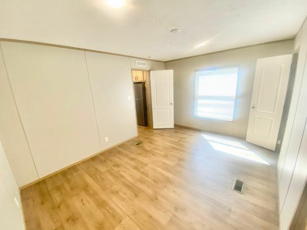 2022 Clayton Homes Inc Epic Journey Mobile Home