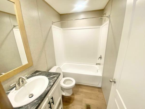 2022 Clayton Homes Inc Epic Journey Mobile Home