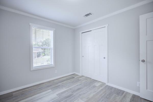 2025 Palm Harbor 24 340CS28563B  Home