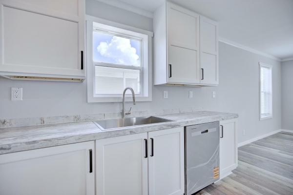 2025 Palm Harbor 24 340CS28563B  Home