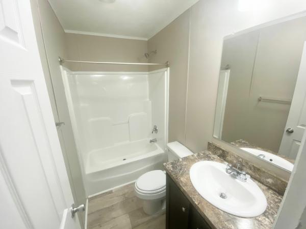 2019 Clayton Homes Inc Yes Mobile Home