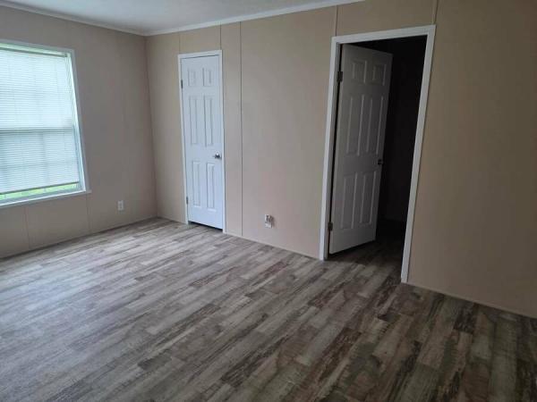 2018 RA1672206  Home