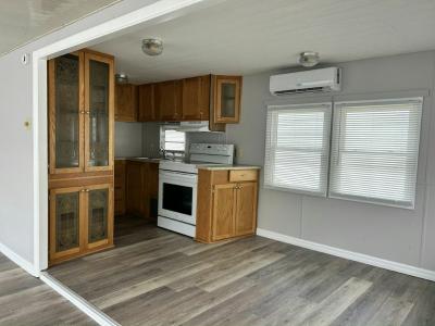 Photo 3 of 10 of home located at 38706 Daughtery D8 Zephyrhills, FL 33540