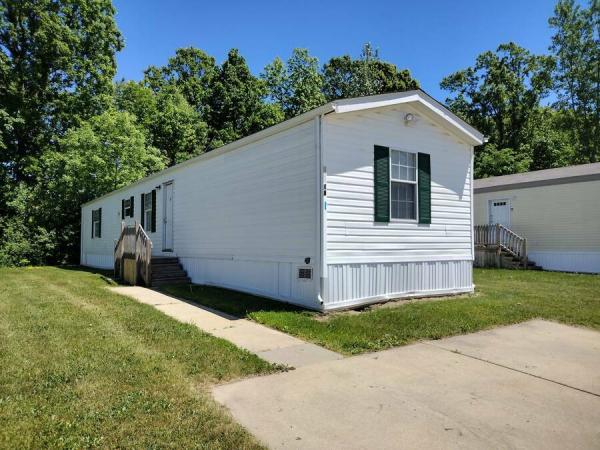 2010  Mobile Home For Sale