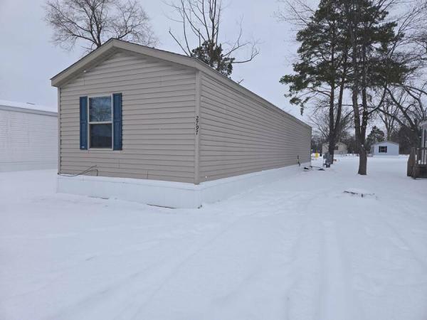2019 LONESTAR166432F  Home