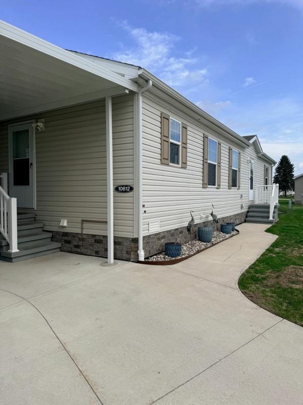 2022 CMH Manufacturing 81RDH28563DH21 Mobile Home