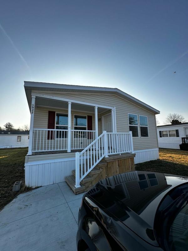 Photo 1 of 2 of home located at 1942 Morningstar Lot 221 Kimball, MI 48074