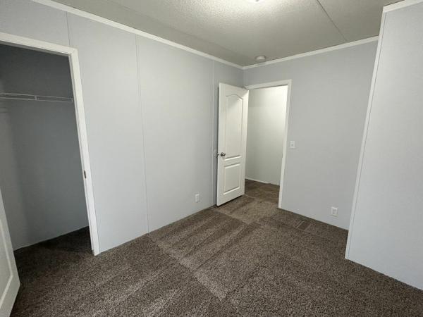 2016 Fleetwood Sandalwood XL Mobile Home