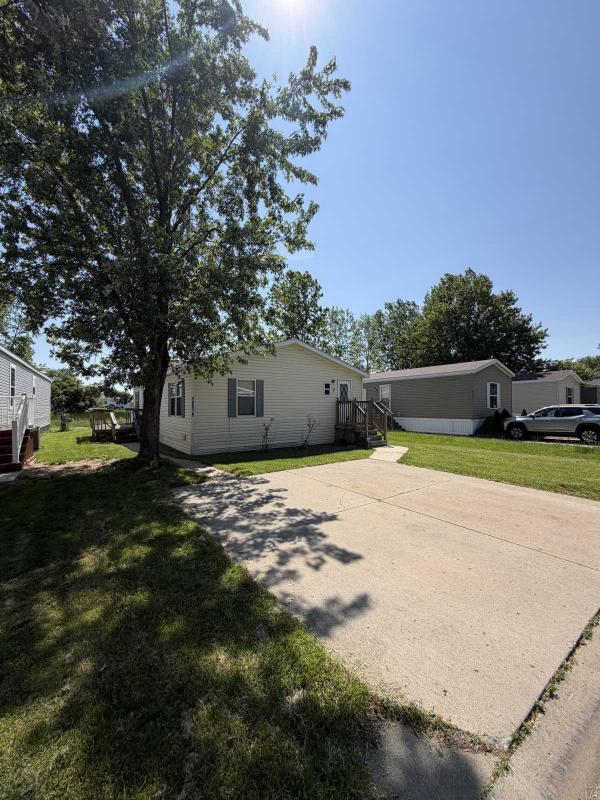 1999 Holly Park Mobile Home For Sale