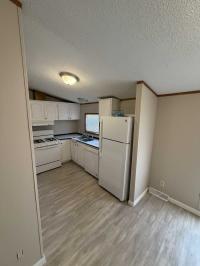 1999 Holly Park Mobile Home