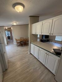 1999 Holly Park Mobile Home