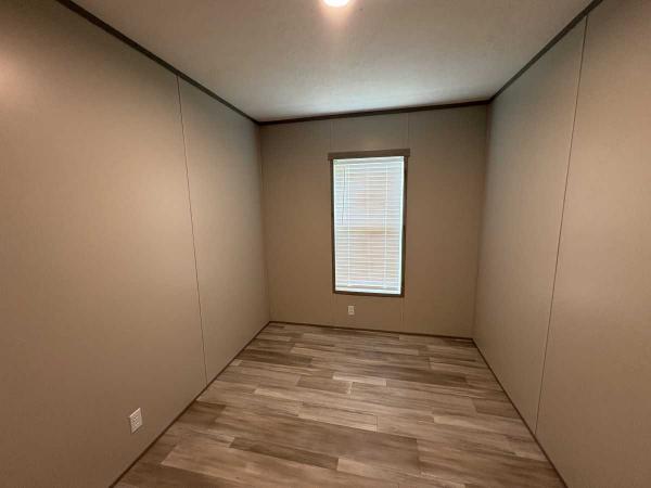 2023 Clayton Mobile Home