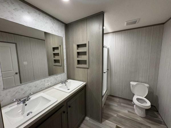 2023 Clayton Mobile Home