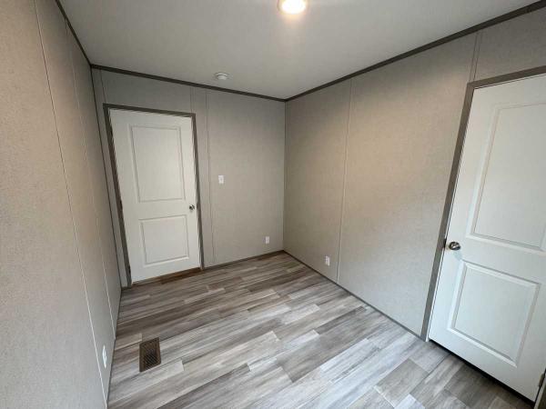 2023 Clayton Mobile Home